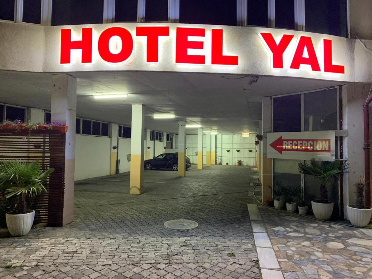 Hotel Yal Tetovo Exterior photo